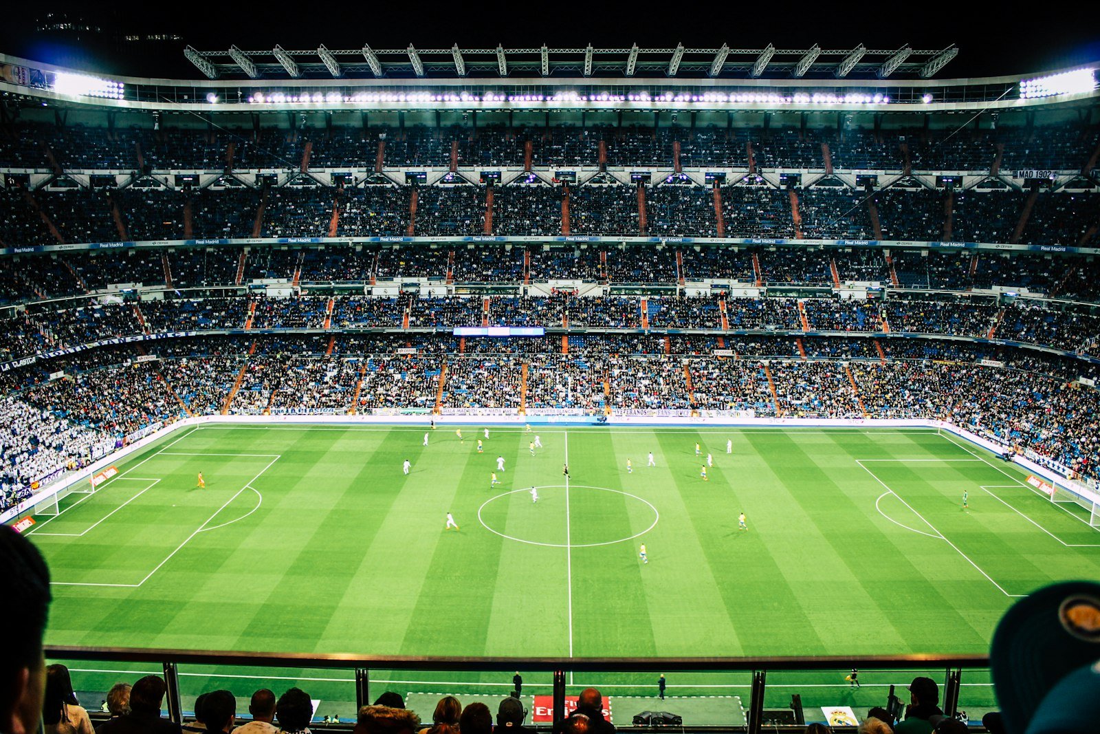 Tribunes de stade — pic d'usage lors des grandes affiches sportives